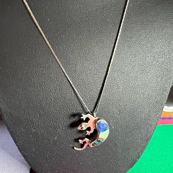 Sterling 925 silver gecko pendent signed by  FIJ - Picture 5 of 7